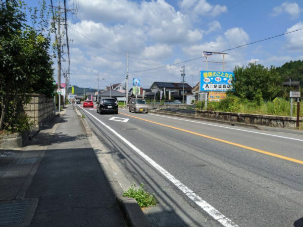 ひとみさんが「ながらスマホ」の車にひかれて亡くなった岐阜県の事故現場（筆者撮影）