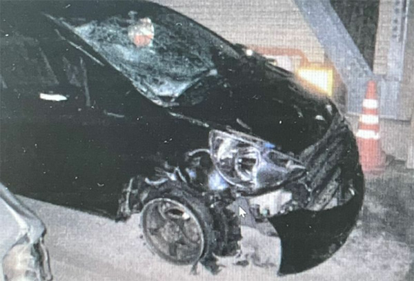 加害者のMが乗っていた事故車（遺族提供）