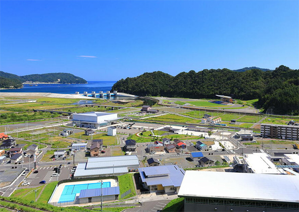 現在の釜石市鵜住居地区（撮影：藤枝宏）