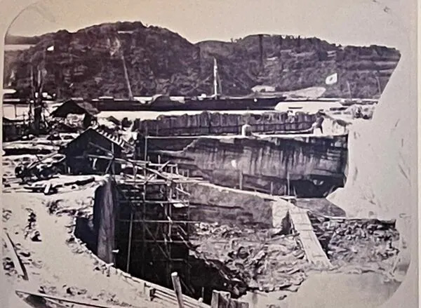 1867年、造成中の第1号ドライドック