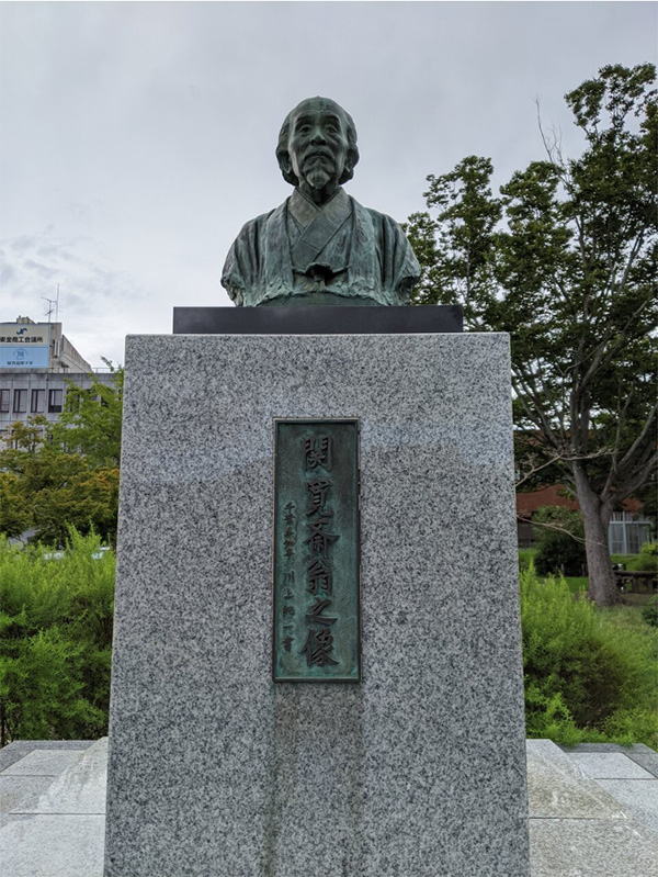 関寛斎の像（千葉県・東金市／著者撮影）