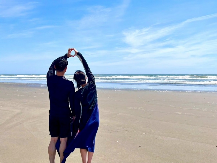 子どもたちが撮影した夫婦の写真。裕紀さんのお気に入りで携帯電話の待ち受け画面に使われていたという（遺族提供）