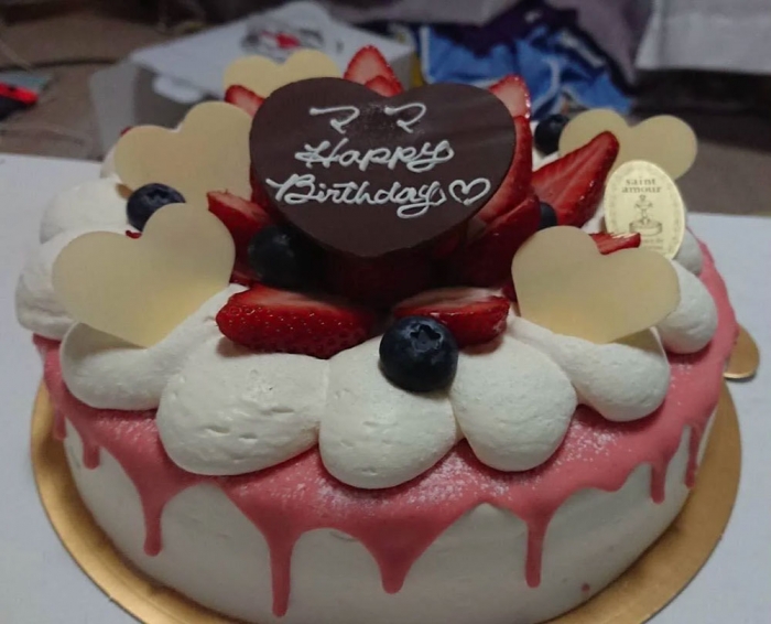 事故前日、母ひろみさんの誕生祝いのために買ったバースデーケーキ。本当なら事故のあった日に家族で一緒に食べるはずだった