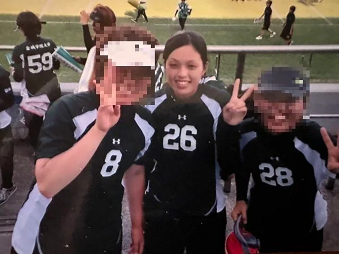 大学時代はラクロスの選手として活躍した沙也香さん。全国2位に輝いた（家族提供）